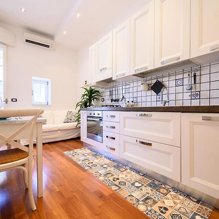 Casa Bea Apartment Наполи Екстериор снимка