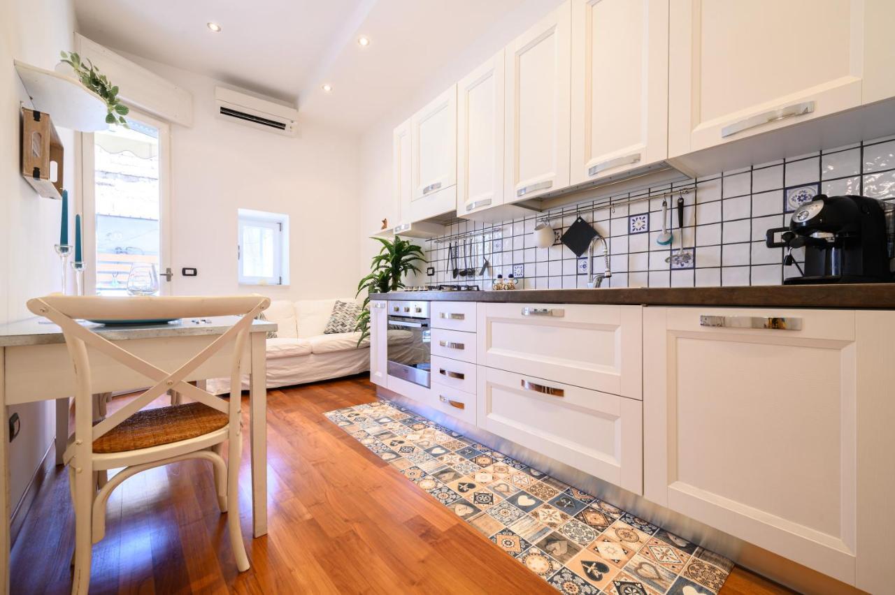 Casa Bea Apartment Наполи Екстериор снимка