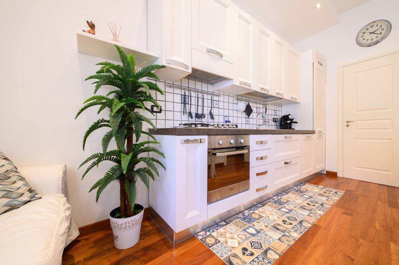 Casa Bea Apartment Наполи Екстериор снимка