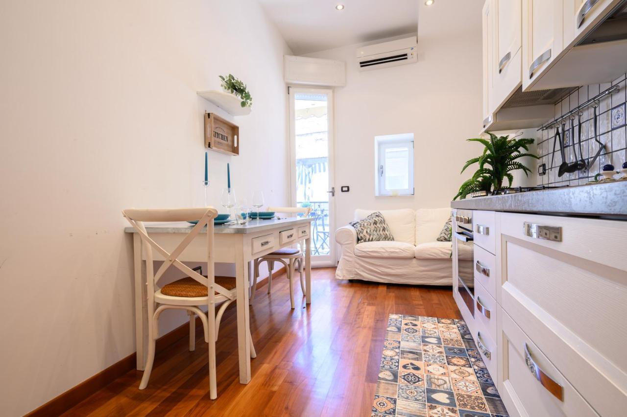 Casa Bea Apartment Наполи Екстериор снимка