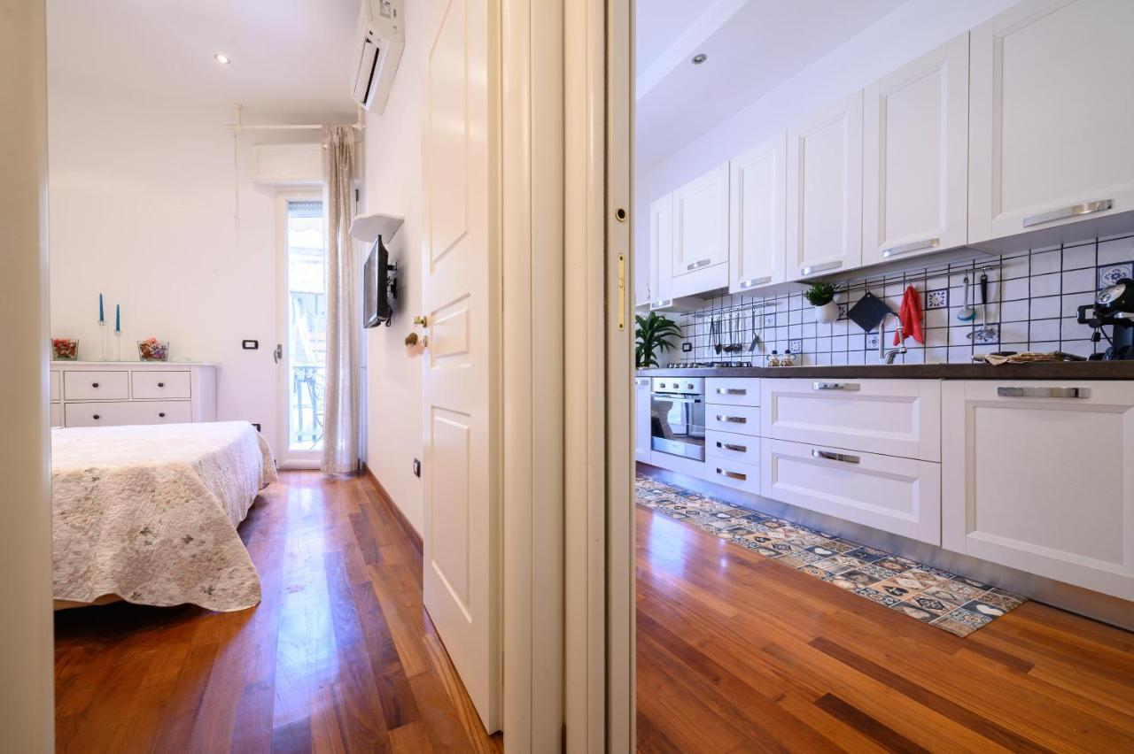 Casa Bea Apartment Наполи Екстериор снимка